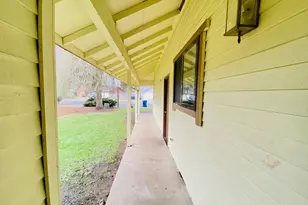 3732 Peppertree Dr, Eugene, OR 97402 - Photo 5