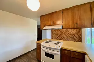 3732 Peppertree Dr, Eugene, OR 97402 - Photo 11