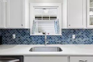 13048 SE Kelly Ct, Portland, OR 97236 - Photo 7