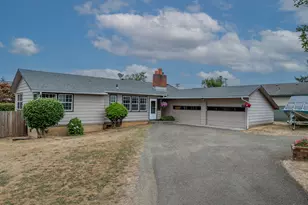 1311 Willow St, Myrtle Point, OR 97458 - Photo 3