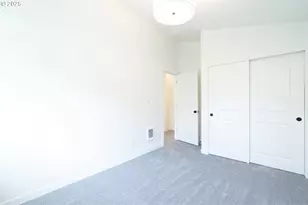 6541 SE Woodstock Blvd, Portland, OR 97206 - Photo 15