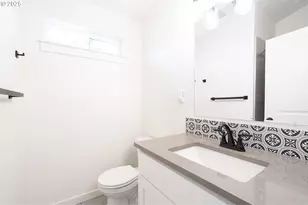 6541 SE Woodstock Blvd, Portland, OR 97206 - Photo 17