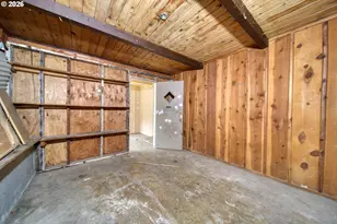 1220 N Henry St, Coquille, OR 97423 - Photo 27