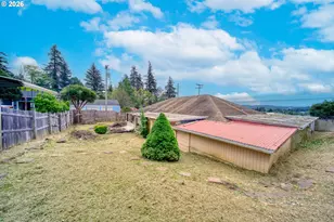 1220 N Henry St, Coquille, OR 97423 - Photo 33
