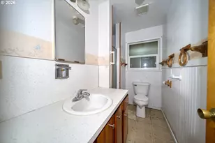 1220 N Henry St, Coquille, OR 97423 - Photo 13