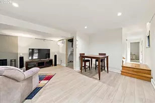 1111 SW Coronado St, Portland, OR 97219 - Photo 23