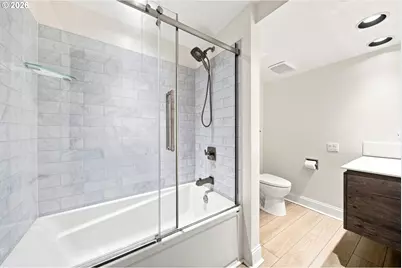 1111 SW Coronado St, Portland, OR 97219 - Photo 27