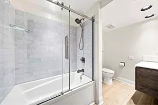 1111 SW Coronado St, Portland, OR 97219 - Photo 27