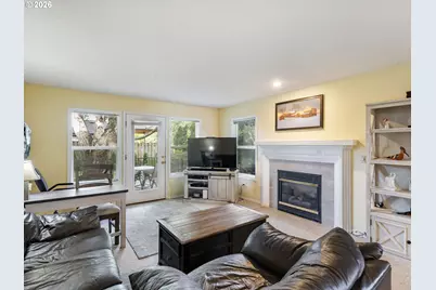 10235 SW Fulton Dr, Tualatin, OR 97062 - Photo 17