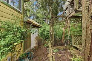 1691 Grant St, North Bend, OR 97459 - Photo 45
