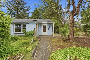 1691 Grant St, North Bend, OR 97459 - Photo 35