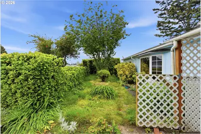 1691 Grant St, North Bend, OR 97459 - Photo 37