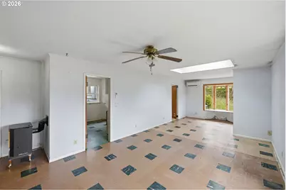 1691 Grant St, North Bend, OR 97459 - Photo 33