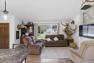 165 SW 12th Ave, Canby, OR 97013 - Photo 13
