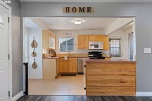 1720 E 9th St, The Dalles, OR 97058 - Photo 5