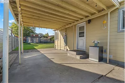 1720 E 9th St, The Dalles, OR 97058 - Photo 13