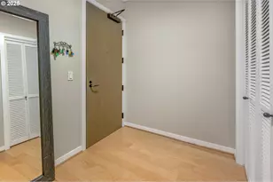 2445 NW Westover Rd, Portland, OR 97210 - Photo 3