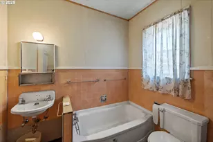 532 Limnell St, Coos Bay, OR 97420 - Photo 31