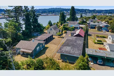 532 Limnell St, Coos Bay, OR 97420 - Photo 1