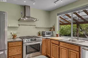 4895 SW 189th Ct, Beaverton, OR 97078 - Photo 9