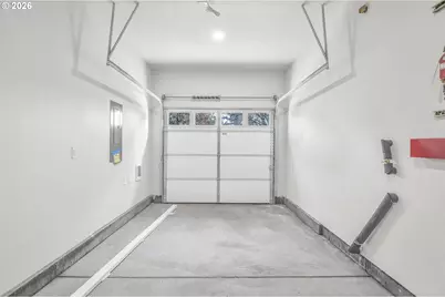 9259 E Burnside St, Portland, OR 97216 - Photo 3