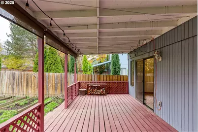 2213 SW 217th Pl, Beaverton, OR 97003 - Photo 15