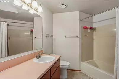 2213 SW 217th Pl, Beaverton, OR 97003 - Photo 13