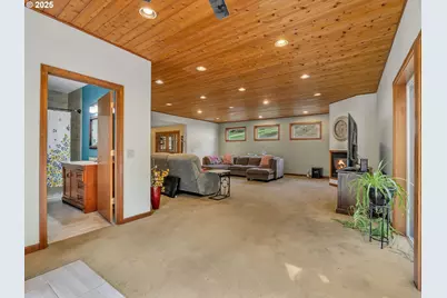 42274 Ziak Gnat Creek Ln, Astoria, OR 97103 - Photo 11