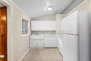 14429 SE Harrison St, Portland, OR 97233 - Photo 9