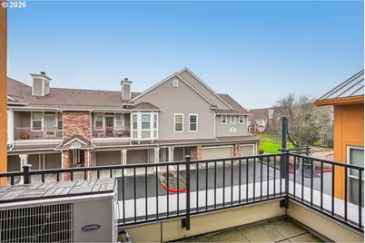 6261 NE Carillion Dr #202, Hillsboro, OR 97124 - Photo 9