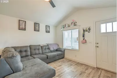 455 SW Liberty Bell Dr #14, Beaverton, OR 97006 - Photo 5