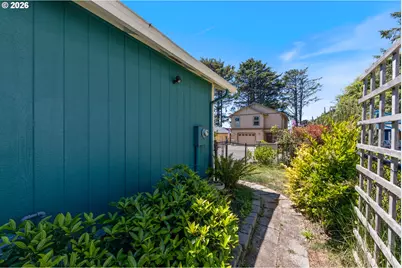 3468 NW Marine Ave, Lincoln City, OR 97367 - Photo 45