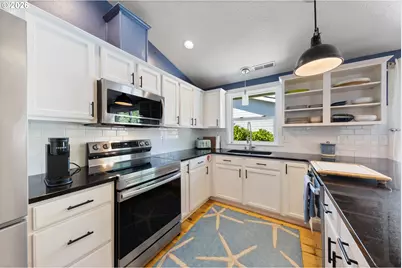 3468 NW Marine Ave, Lincoln City, OR 97367 - Photo 9