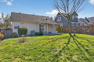 4305 NE Hazelfern Pl, Portland, OR 97213 - Photo 33