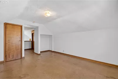 4305 NE Hazelfern Pl, Portland, OR 97213 - Photo 25