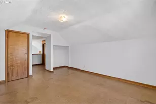 4305 NE Hazelfern Pl, Portland, OR 97213 - Photo 25