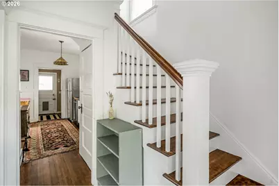 4026 SE Caruthers St, Portland, OR 97214 - Photo 5