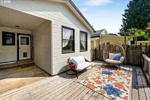 4026 SE Caruthers St, Portland, OR 97214 - Photo 35