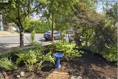 4026 SE Caruthers St, Portland, OR 97214 - Photo 43