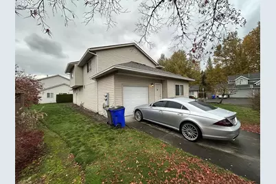 1042/1108 NE Lija Loop, Portland, OR 97211 - Photo 9