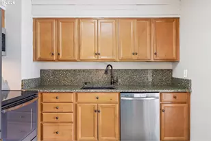 1907 W 37th St, Vancouver, WA 98660 - Photo 11