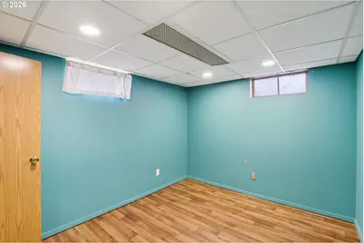 1907 W 37th St, Vancouver, WA 98660 - Photo 31