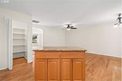 14441 SE Frontier Ave, Clackamas, OR 97015 - Photo 9