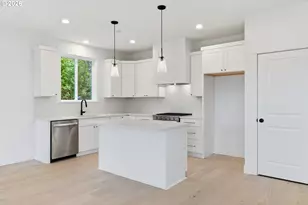 14220 SE Ellis St, Portland, OR 97236 - Photo 9