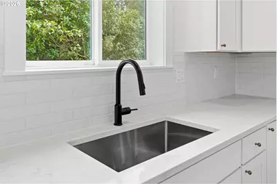 14220 SE Ellis St, Portland, OR 97236 - Photo 11