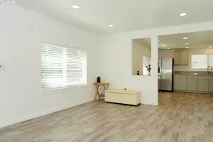 2650 SE 164th Ave, Portland, OR 97236 - Photo 7