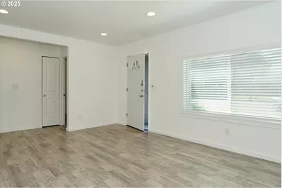 2650 SE 164th Ave, Portland, OR 97236 - Photo 11