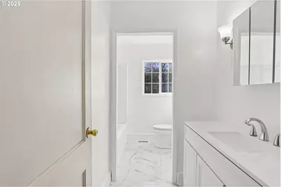 224 NE 92nd Pl, Portland, OR 97220 - Photo 35