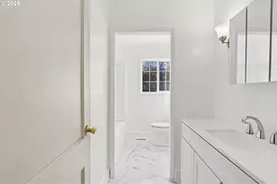 224 NE 92nd Pl, Portland, OR 97220 - Photo 35