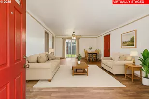 224 NE 92nd Pl, Portland, OR 97220 - Photo 9